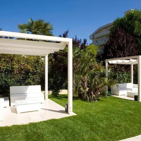 Hotel Beaurivage 4*